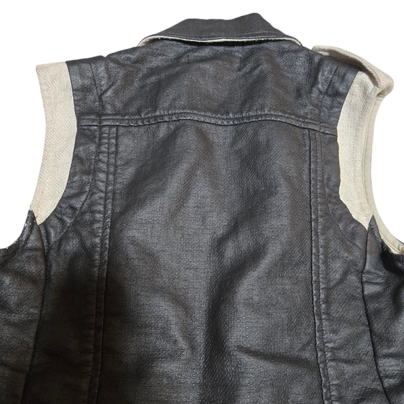 NWOT Laveer Size XS Vest All Natural Vicose, Linen, and Cotton. - Picture 3 of 9